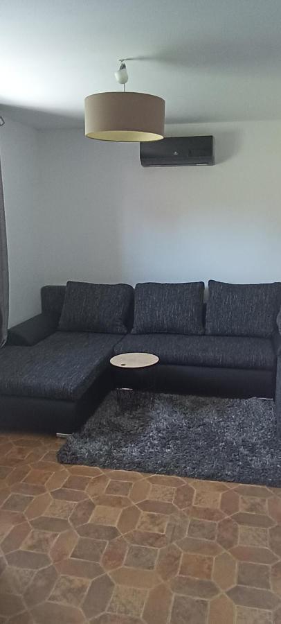 Charmante Maison Avec Piscine Anneyron Esterno foto