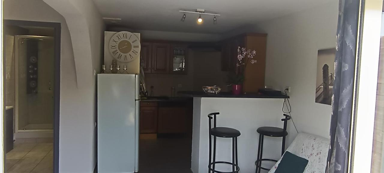 Charmante Maison Avec Piscine Anneyron Esterno foto