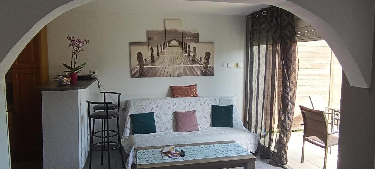 Charmante Maison Avec Piscine Anneyron Esterno foto